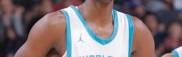 开云入口-5进球6失误7犯规！乔老板钦点探花郎夏联首秀低迷