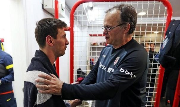 开云平台-第一次在录像里见到梅西 贝尔萨以为错按快进键！