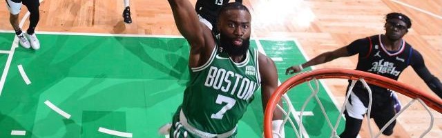 开云登录-复仇快艇豪取四连胜 锋线双核对抗绿军胜在凶猛