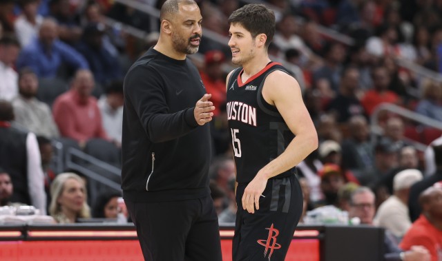 开云中国-弗莱：谢泼德是火箭唯一的控卫 乌度卡要想想怎么把他留在场上