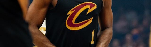 开云官网-哈登骑士主场首秀只进1球 疯狂喂饼助队友创新高