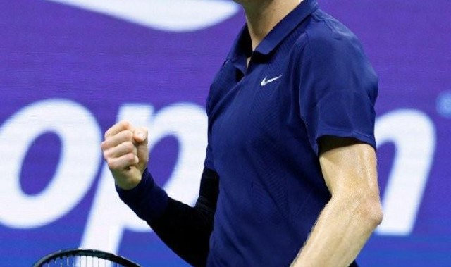 开云平台-单赛季四大满贯全部跻身决赛，辛纳成为公开赛年代第四人